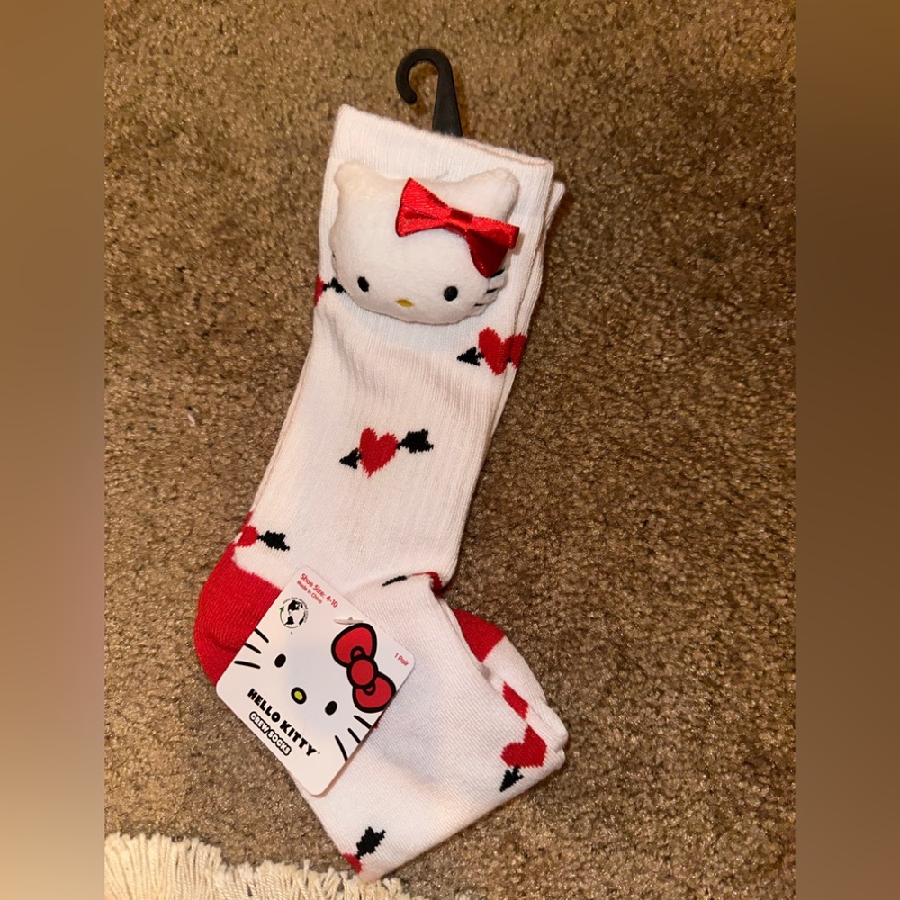 Hello Kitty White and Red Socks ❤️💕🩷 Valentine’s Day